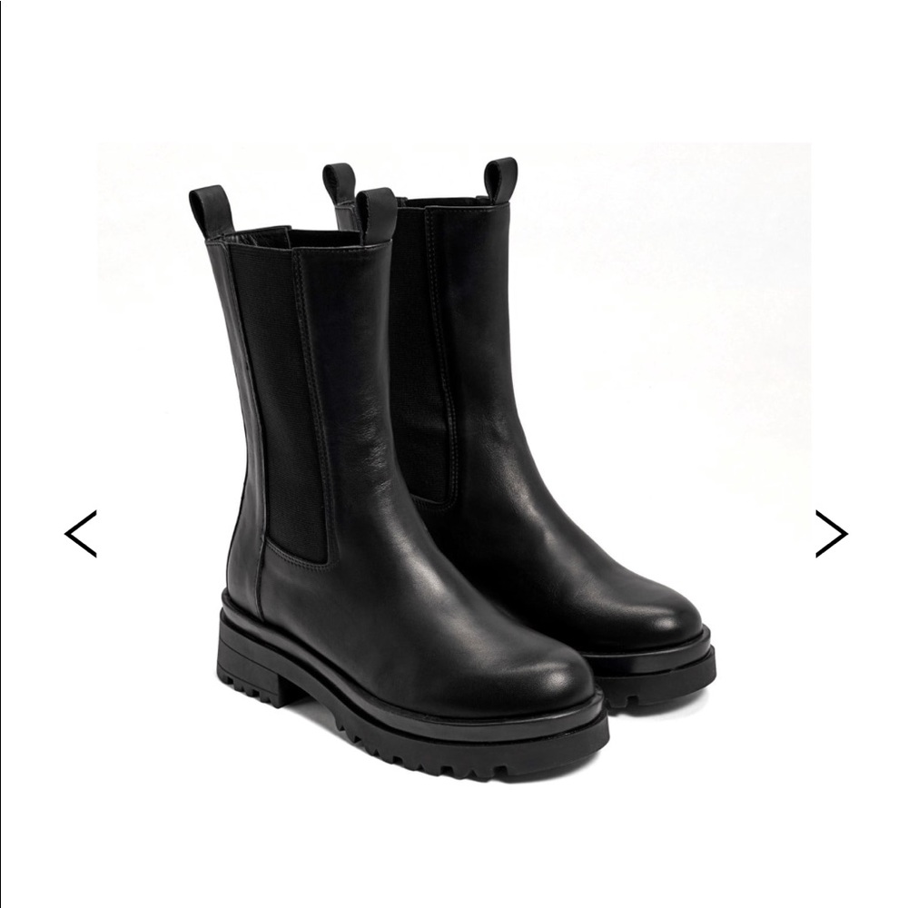 NWT Sam Edelman Kiara Lug Sole Boot